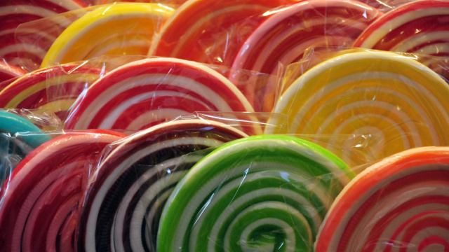 Um menino encomendou 70.000 doces na Amazon usando o celular de sua mãe: o problema é que eles chegaram e a comida não pode ser devolvida