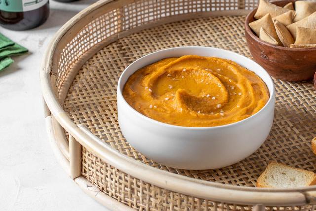 Nem homus, nem guacamole: a melhor pastinha de aperitivo também leva grão-de-bico e é fácil e rápida de fazer