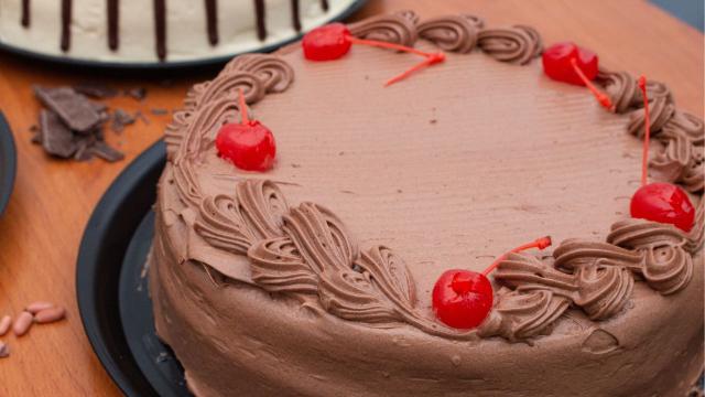 Esse bolo para Dia das Mães é ideal para quem adora doces delicados com recheios deliciosos (Créditos: Shutterstock)