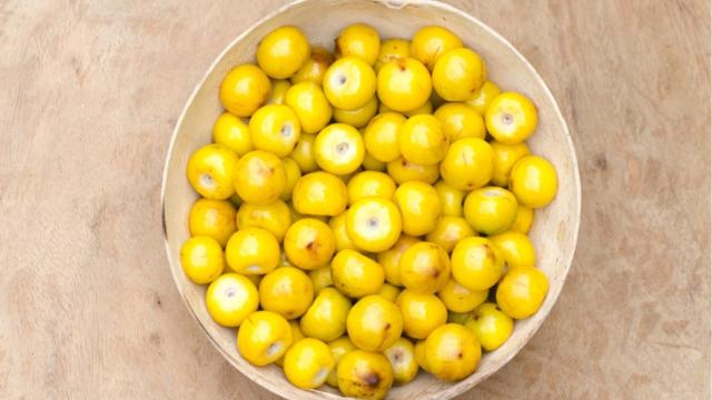 Fruta com benefícios que valem ouro: o alimento cheio de colágeno que faz desaparecer as rugas e mantém a pele macia