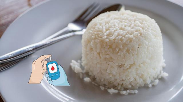 Faça o arroz branco desse jeito se você quiser reduzir os picos de açúcar no sangue!