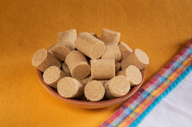 A paçoca é uma das comidas que não podem faltar! (Créditos: Shutterstock)