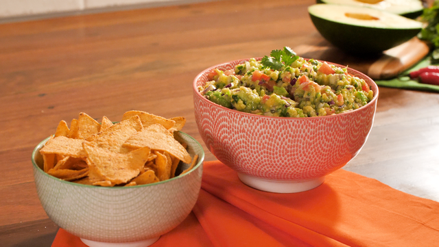 Guacamole é uma receita mexicana que ajuda na saciedade (Créditos: TudoGostoso)