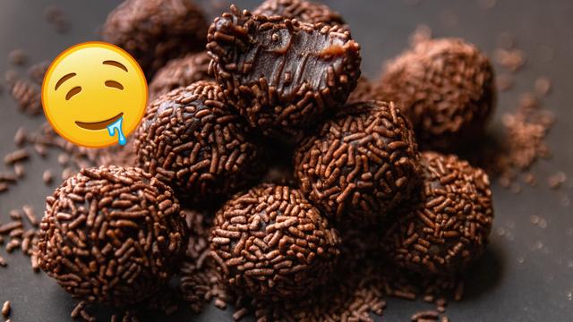 Receita de brigadeiro que não vai ao fogo para fazer com as crianças: todo dia 12 de outubro comemos aqui em casa, é tradição de família