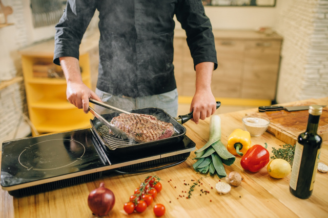 Churrasqueira elétrica boa e barata: 3 opções para garantir o churras no verão!