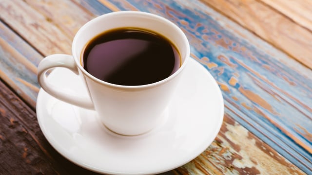 O consumo regular e moderado do café está relacionado a uma série de benefícios para a saúde (Créditos: Magnific)