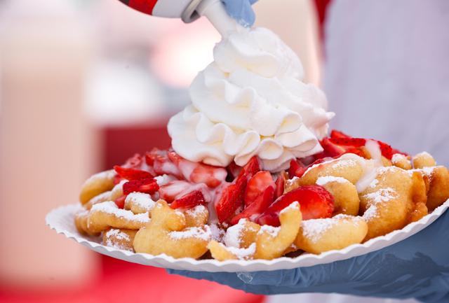 Funnel cake: a receita superfamosa dos parques da Disney agora pode ser feita aí na sua cozinha