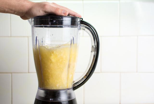 Liquidificador pode substituir a batedeira?