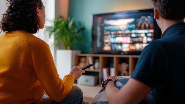 Combo imperdível Prime Day! Loja da Samsung faz liquidação de duas Smart TVs pelo preço de uma