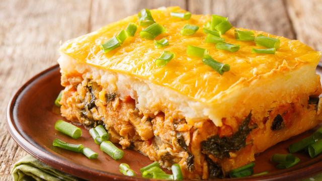 Todo ano faço esse escondidinho de frango com purê de mandioquinha para comemorar o Dia dos Avós: receita é herança da minha família