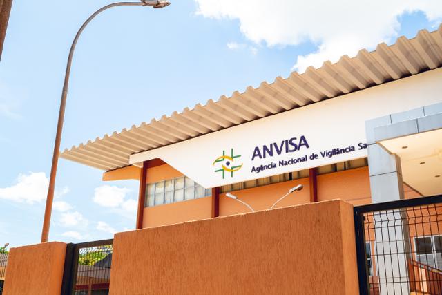 Metais pesados e aditivos acima do permitido em alimentos voltam a ser preocupação da Anvisa; veja o que fazer para se proteger