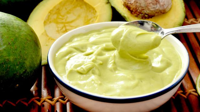 Mousse de abacate saudável com 3 ingredientes: fácil e rápido deixo pronto para aproveitar durante a semana