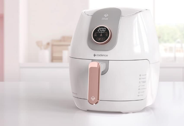 A Air Fryer Cadence combina design sofisticado com painel digital intuitivo para deixar suas receitas ainda mais fáceis (Divulgação/Amazon). 