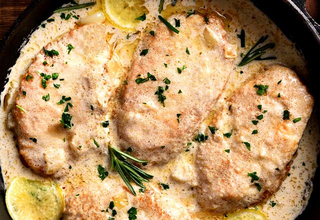 Essa receita de frango CREMOSO te deixará com água na boca