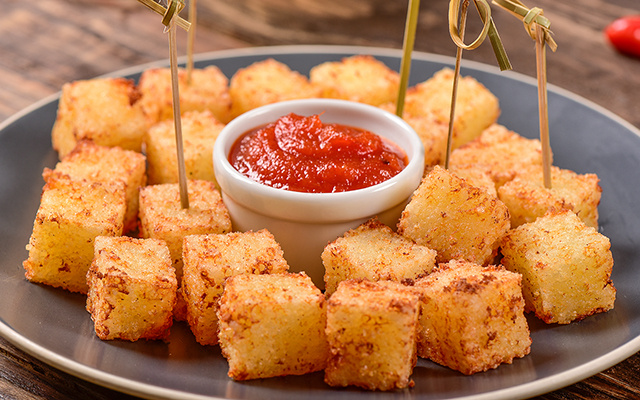 Dadinho de tapioca de queijo cottage feito na airfryer: receita fácil e rápida para um lanche sem lactose perfeito!