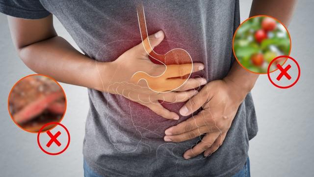 Atenção! Esses são os alimentos que você deve evitar se sofre de gastrite, eles podem estar piorando a situação