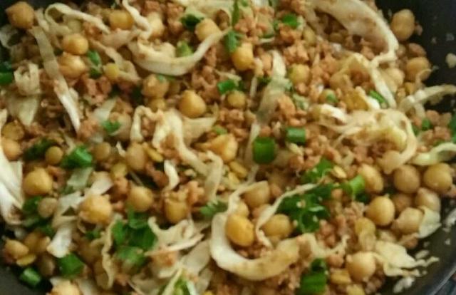 Quer uma receita que fica pronta em menos de 15 minutos? Pode escolher esse refogado (Créditos: Suelem Duarte/TudoGostoso)
