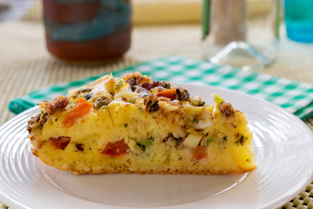 O segredo da torta de sardinha do TudoGostoso fazer tanto sucesso está na massa fofinha e no recheio bem temperado