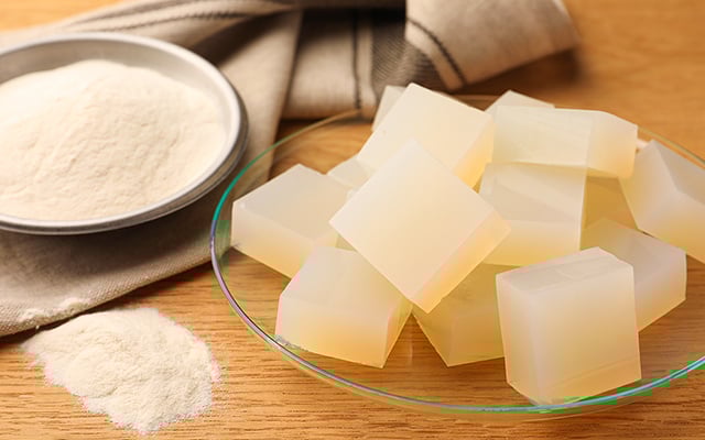 Os benefícios da gelatina natural: por que ela é fundamental para aumentar a produção de colágeno no corpo