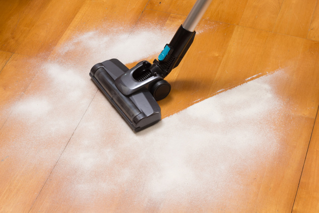 O erro que quase todo mundo comete com o aspirador de pó e que pode custar caro