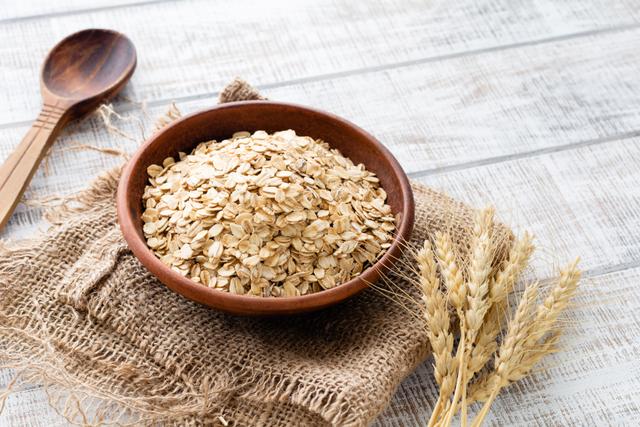 Como saber se a aveia está estragada? Saiba como identificar sinais de mofo no cereal