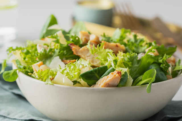 Travessa para salada: 4 opções para combinar com sua cozinha!