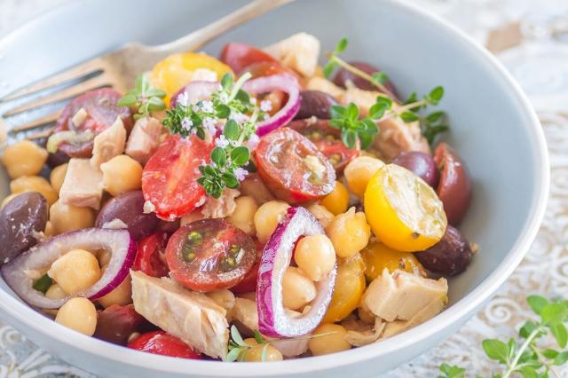 Prato único com grão-de-bico: chega de ensopados e pastas, agora como assim toda semana