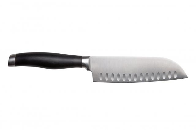 Faca Santoku é um das favoritas de muitos chefs de cozinha (Foto: Shutterstock)