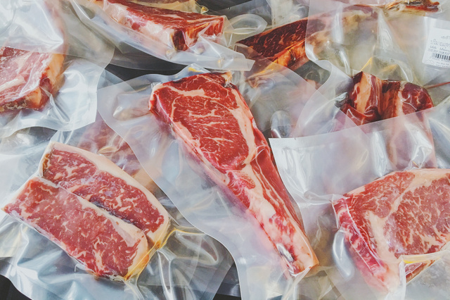 Aprenda como comprar carne embalada à vácuo e nunca mais cometa esses erros que colocam sua saúde em risco!