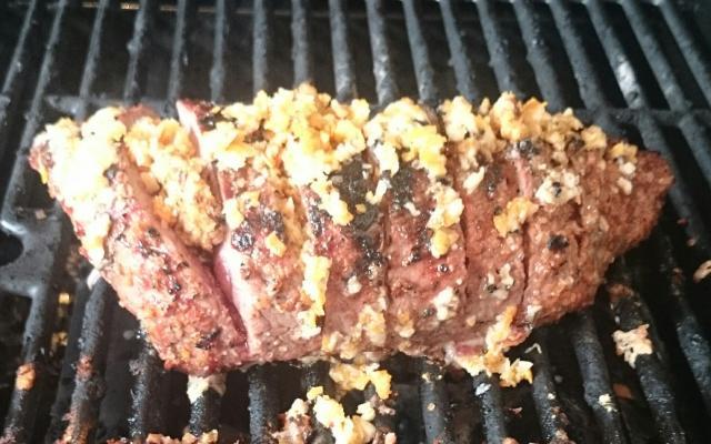 Carne com tempero de Doritos? É isso mesmo!  (Créditos: Claudio Filho/TudoGostoso)