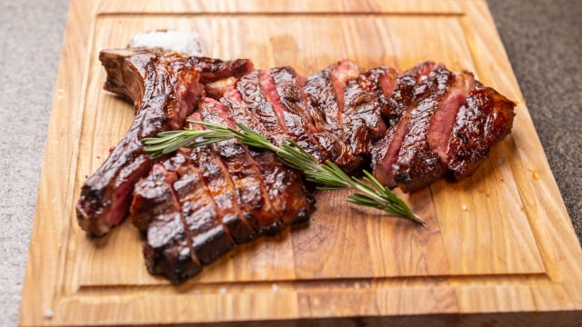 Além da costelinha e da coxa de frango: essas são as melhores carnes para assar na airfryer, segundo o TudoGostoso