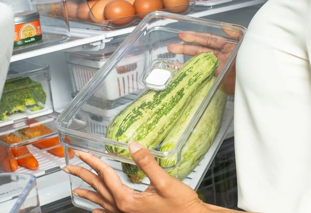 Febre no TikTok: os organizadores de acrílico que deixam qualquer geladeira impecável e você pode ter na sua casa