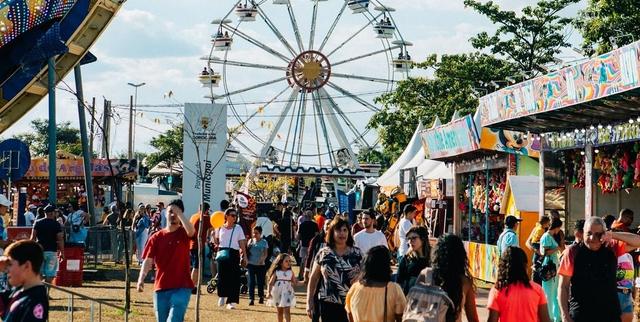 Shows de Pitty, Raça Negra e Péricles, parque de diversões e standy up comedy são atrações da 43ª Festa Julina Beneficente de Sorocaba