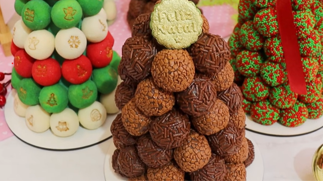 Ideia genial para lucrar no Natal: árvore natalina de brigadeiro é fácil de fazer e todo mundo encomenda, vendi muito no ano passado