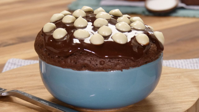 O pão de mel de micro-ondas é o doce feito na porção ideal para não passar vontade depois do almoço!