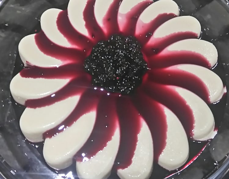 pannacottaさま専用 Receita de Panna cotta com coulis de amora, enviada por andréia