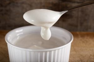 Diferenças entre o creme de leite de caixinha e de lata