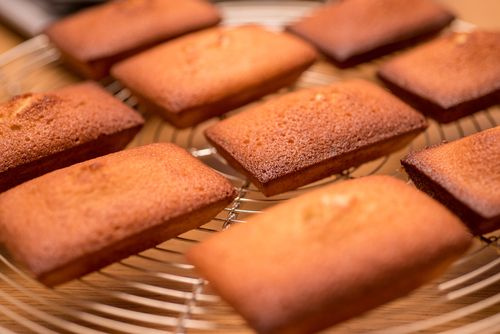 Financier: bolinho com massa de farinha de amêndoa