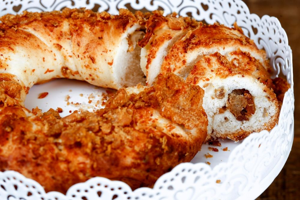Pão + torresmo = uma explosão de sabor para a hora do lanche