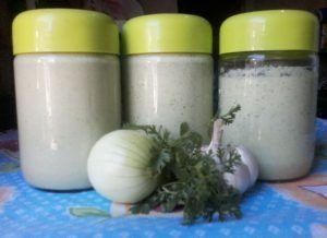 Tempero caseiro com cebola, alho e salsinha