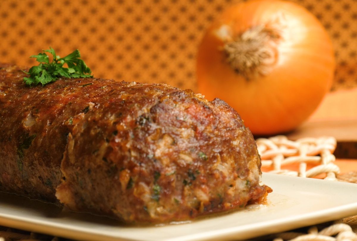 Um rocambole de carne moída 