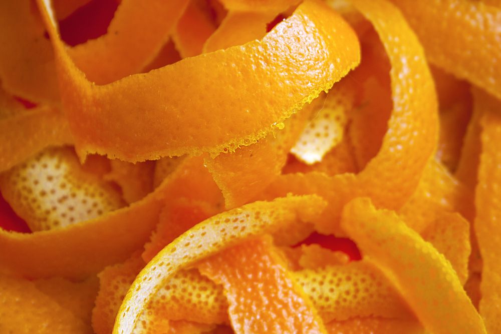 confira maneiras de utilizar a casca da laranja