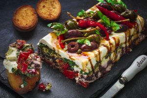 Inclua na terrine os ingredientes que desejar, deixando-a deliciosa!