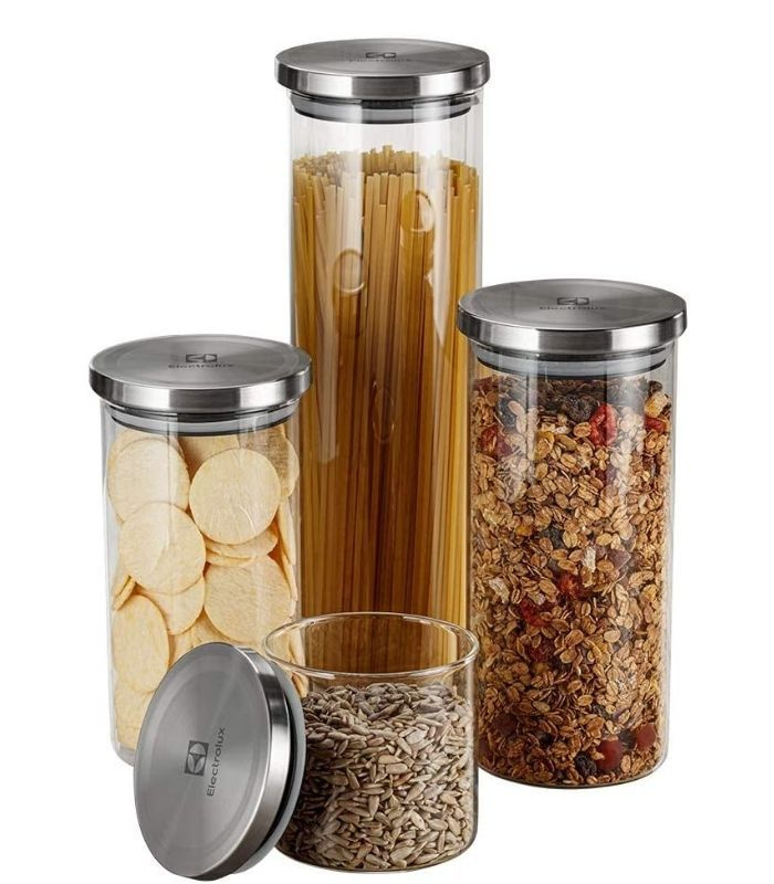 Kit Potes de Vidro Hermético Electrolux cada peça com um alimento dentro no fundo branco