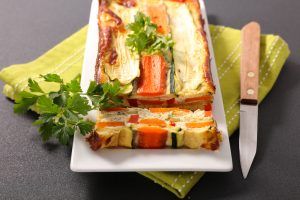Confira como é fácil fazer uma terrine deliciosa com vegetais.