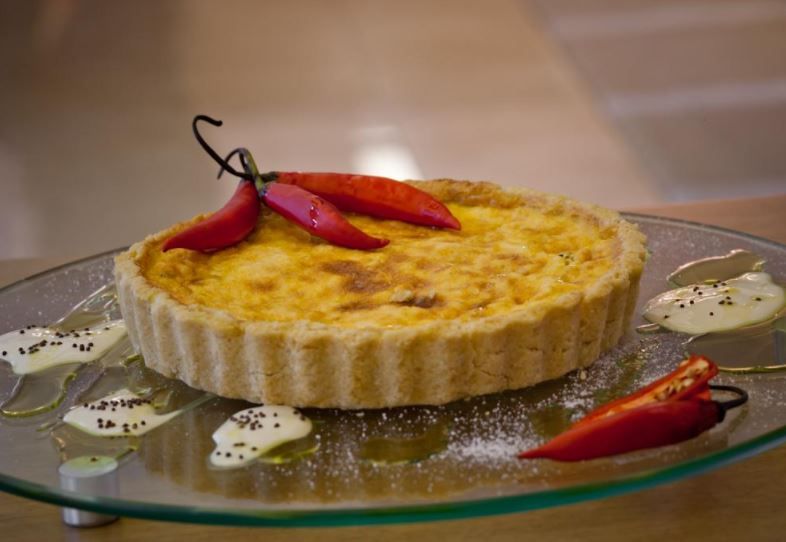 Comida salgada para festa junina: torta, quiche, sanduíche e bolo salgado