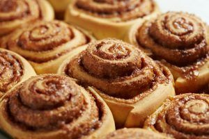 como fazer cinnamon rolls